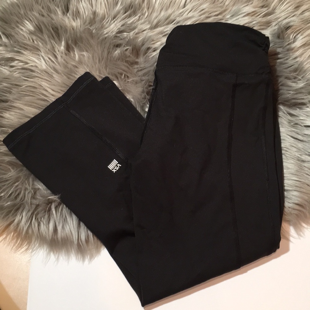Victoria’s Secret VSX Standout Capri Small
